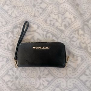 ❗️Bundle 3 items for discounted shipping! ❗️